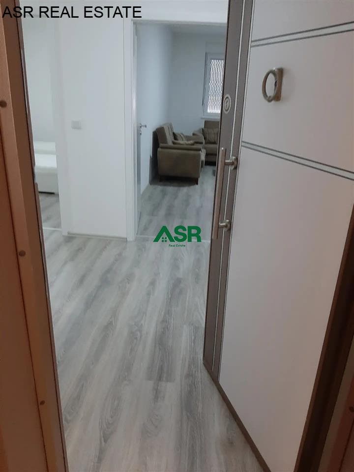 Ofrohet banesa me qira në lagjen Velania,