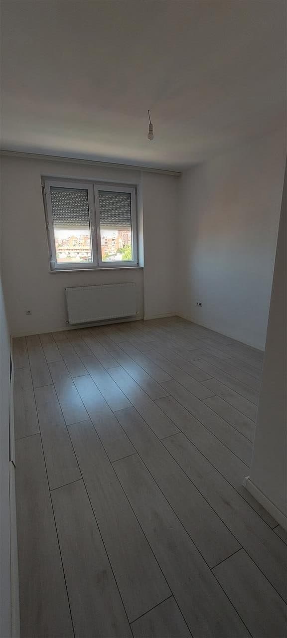 Lëshohet banesa me qira në lagjën e spitalit rr.Muharrem Fejza