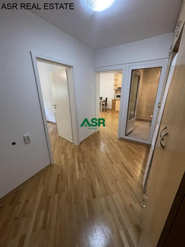 Banesë/zyre me qira në lagjen Ulpiana, afër rrethit të Interexit(vetem per afarizem) 4