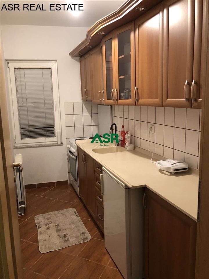 Ofrohet banesa me qira në lagjen qender, prapa teatrit kombetar