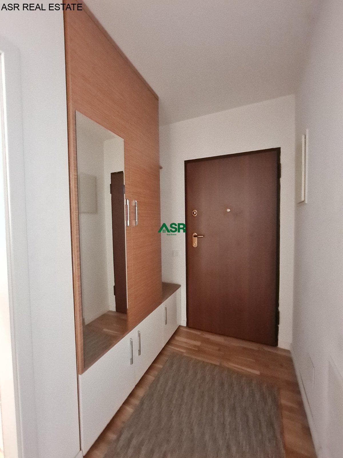 Banesë 61m2 me qira në rr.B 2