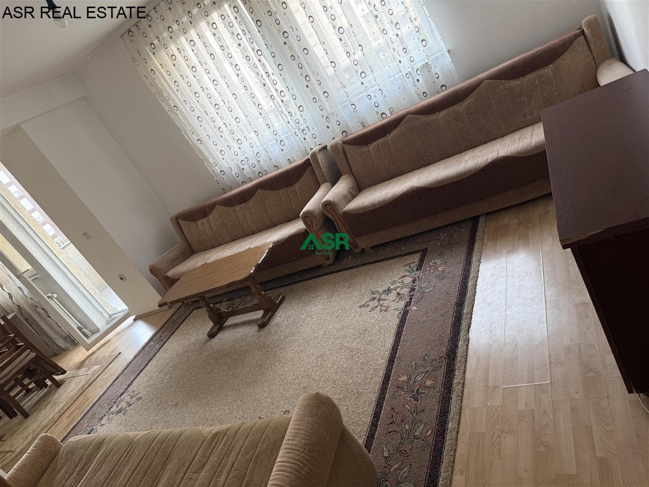 Banesë 75m2 me qira në rr.B 2