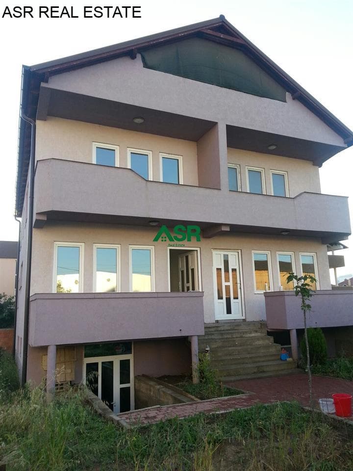 Lëshohet shtepia me qira në lagjën Veternik