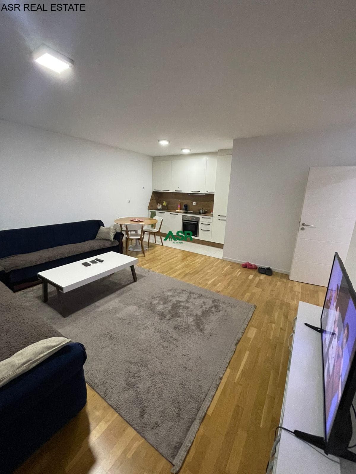 Banesë 80m2 me qira në rrugen B 2