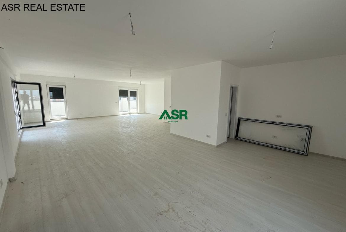 #ID:3600 Banesë penthouse 260m2 m2 per SHITJE në lagjen Prishtina e re 3