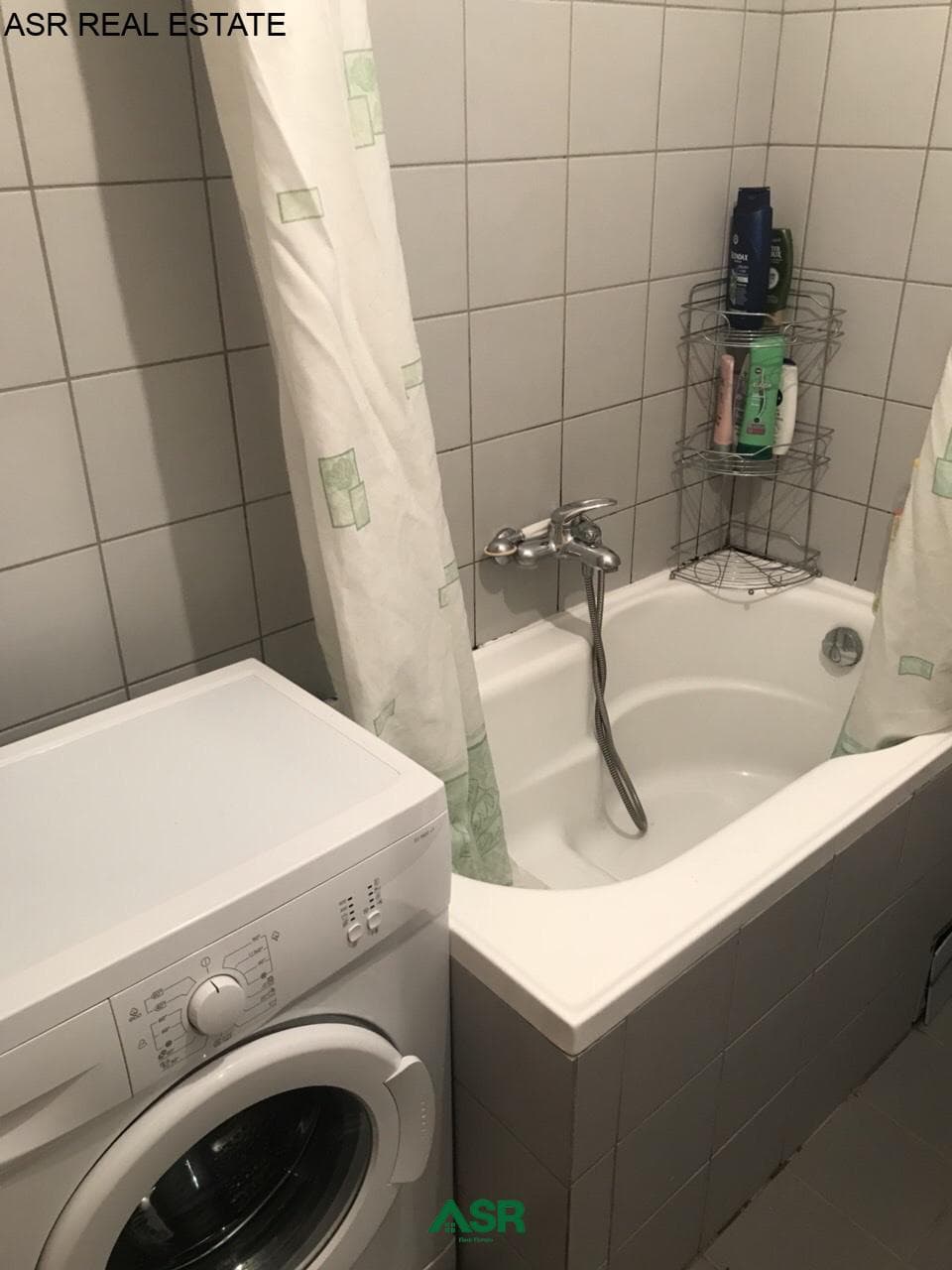 Lëshohet banesa me qera në lagjën Kalabria (Emshir) 3