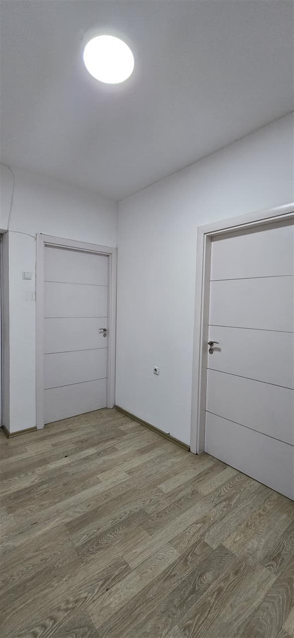 Banesë/zyre 57m2 me qira në lagjen Ulpiana 4