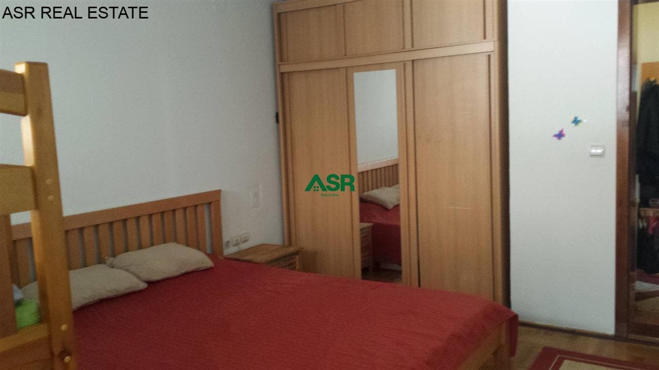 Lëshohet banesa me qira në lagjen qender, afer Hotel Sirius 3