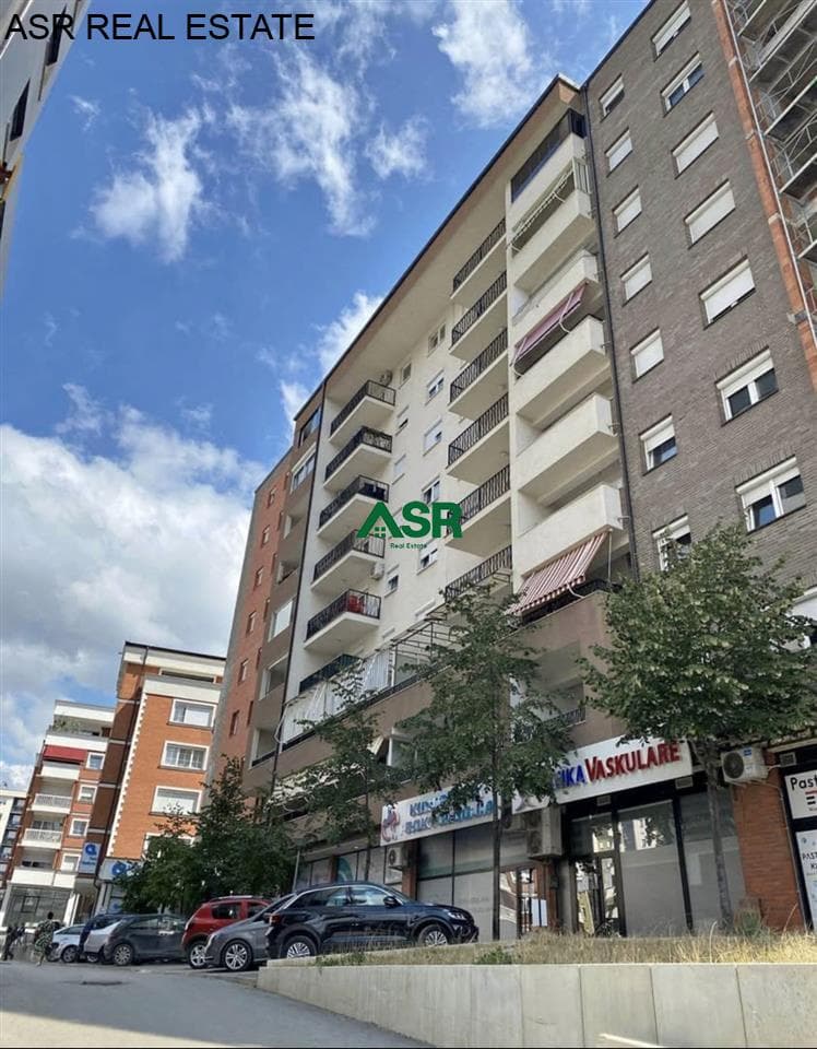 Banesë 68m2 me qira në rr.B 2