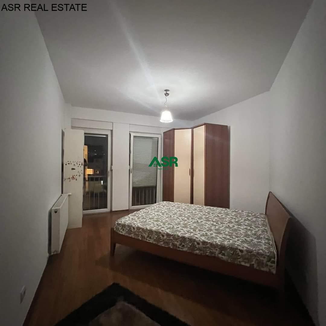 Lëshohet banesa me qira në lagjën Tophane 3
