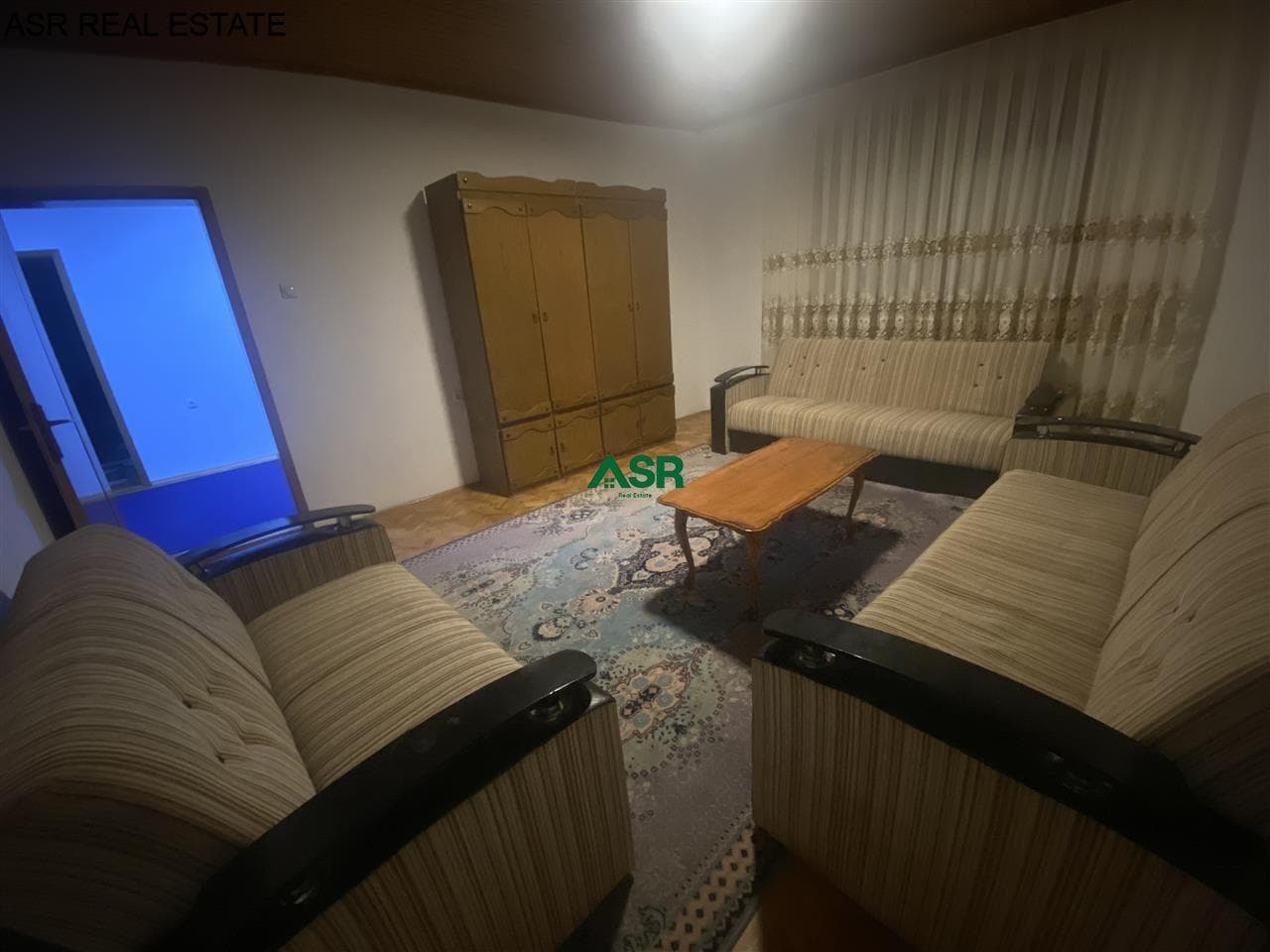 Lëshohet shtepia me qira në lagjën Emshir 2