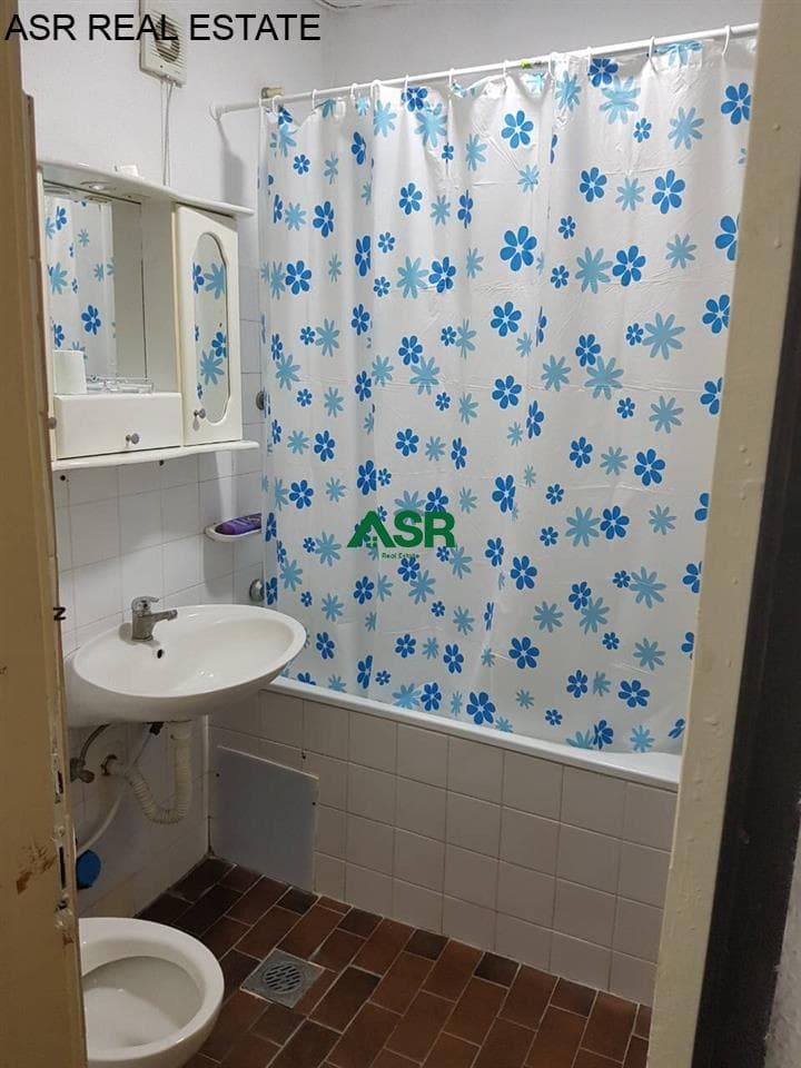 Lëshohet banesa me qera në lagjën Dardania 4