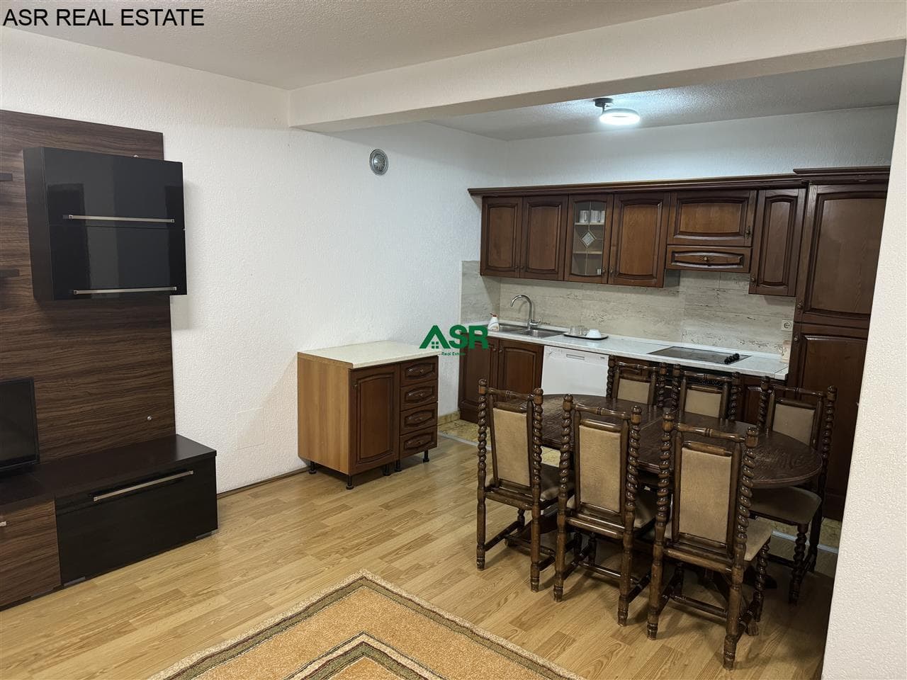 Banesë/kat shtepie 90m2 me qira në Bregun e diellit 3