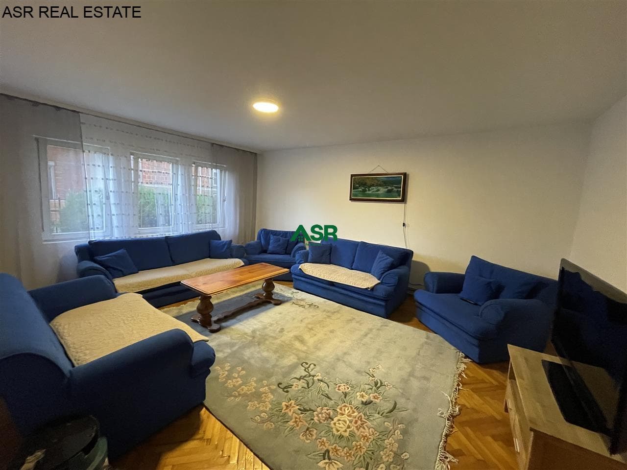Banesë 80m2 me qira në Emshir