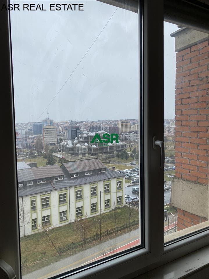 Lëshohet banesa me qira në lagjën Qender 3