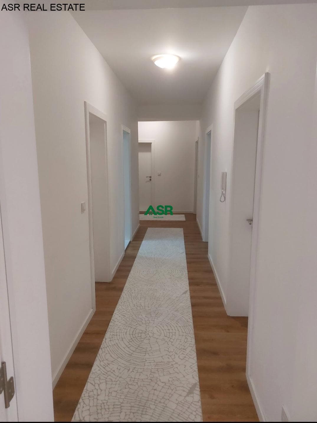 Ofrohet për shitje banesa