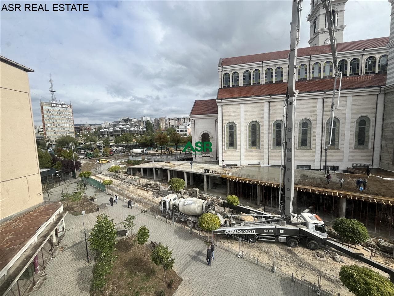 Banesë 50m2 me qira tek tre sheshirat