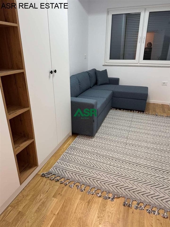 Banesë 93m2 me qira në rr.A 4