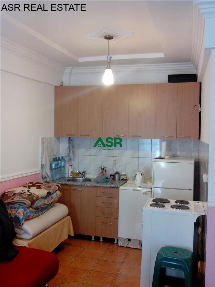 Lëshohet banesa me qira në lagjën qender, mbrapa Siriusit 3