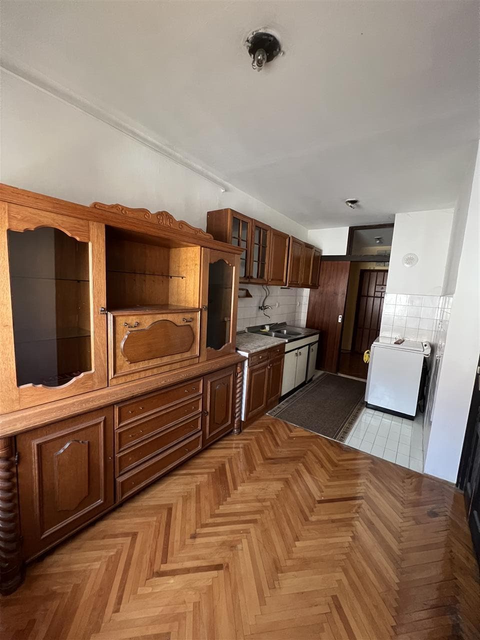 Lëshohet banesa me qira në lagjën Bregu i Diellit