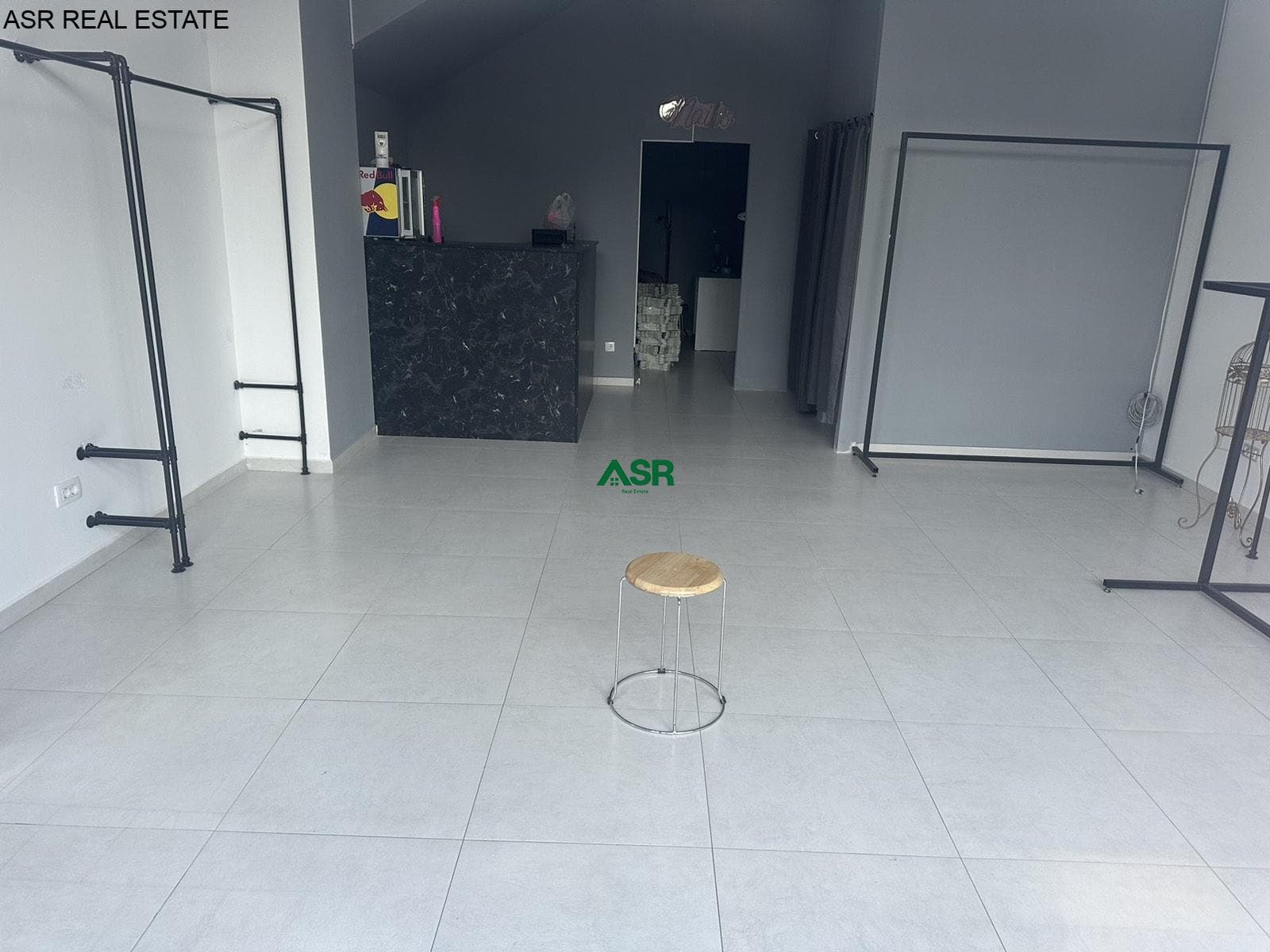 Lëshohet lokali me qira në lagjën bregu i diellit