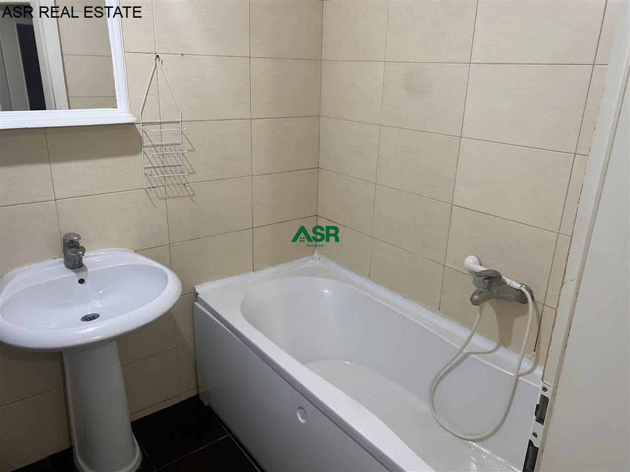 Banesë 50m2 me qira në Mati 1 rruga Muharrem Fejza