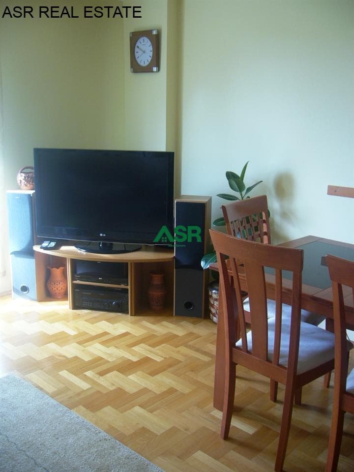Lëshohet banesa me qira në lagjën qender, mbrapa teatrit 2