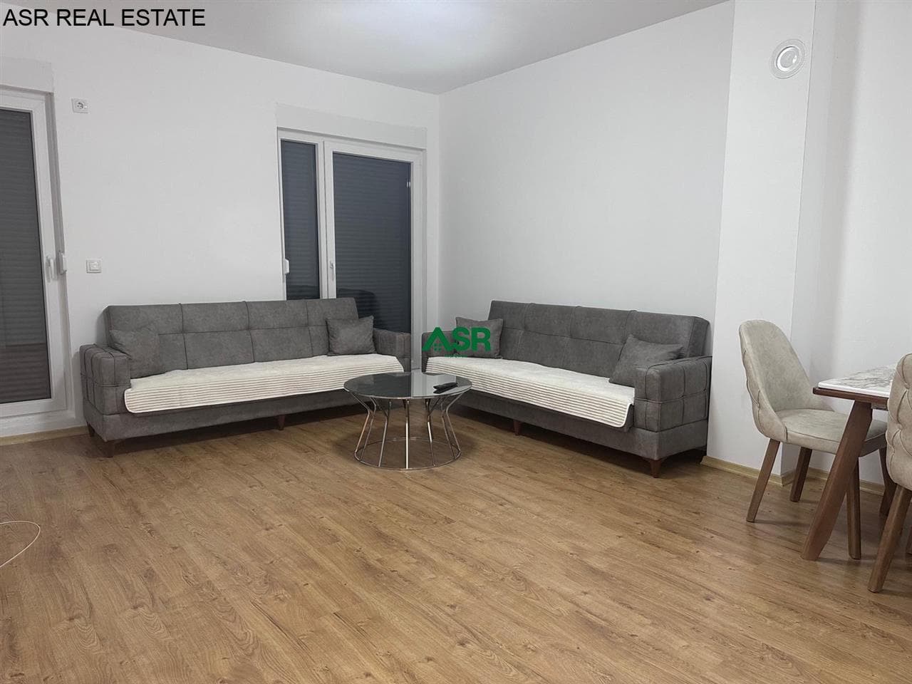 Banesë 90m2 me qira në lagjen Arberia