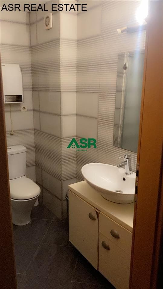 Lëshohet banesa me qira në lagjën Mati 1 4
