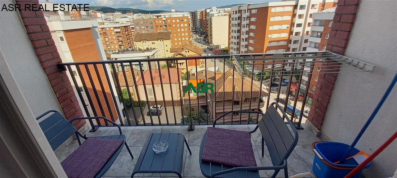 Banesë 55m2 me qira në lagjen e spitalit 2