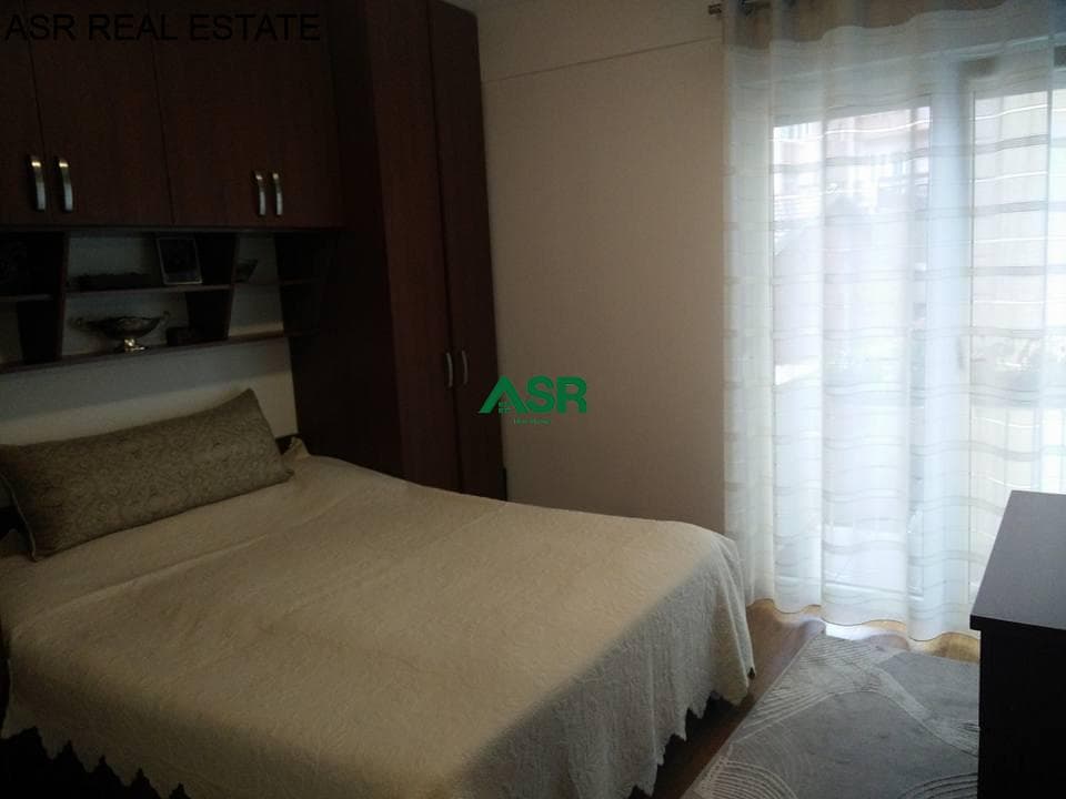 Ofrohet banesa me qira në lagjen Qafa, t 2
