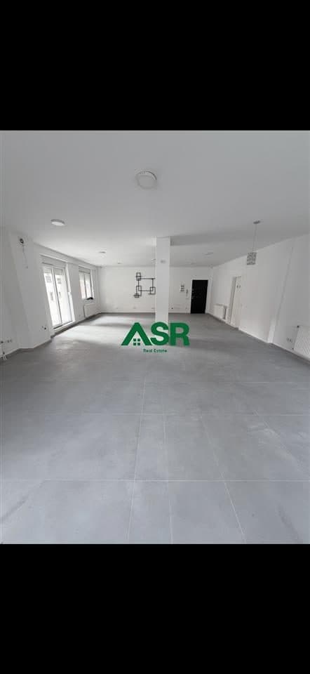 Banesë 90m2 ne shitje në rr.B, prapa Royal Mall 2
