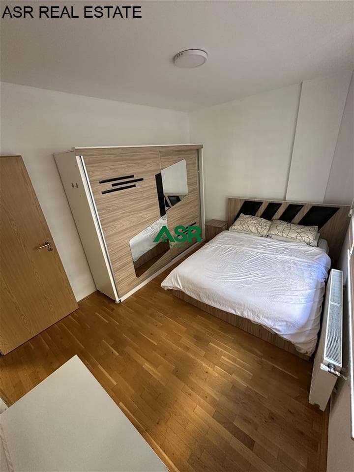 Banesë 80m2 me qira në qender 4