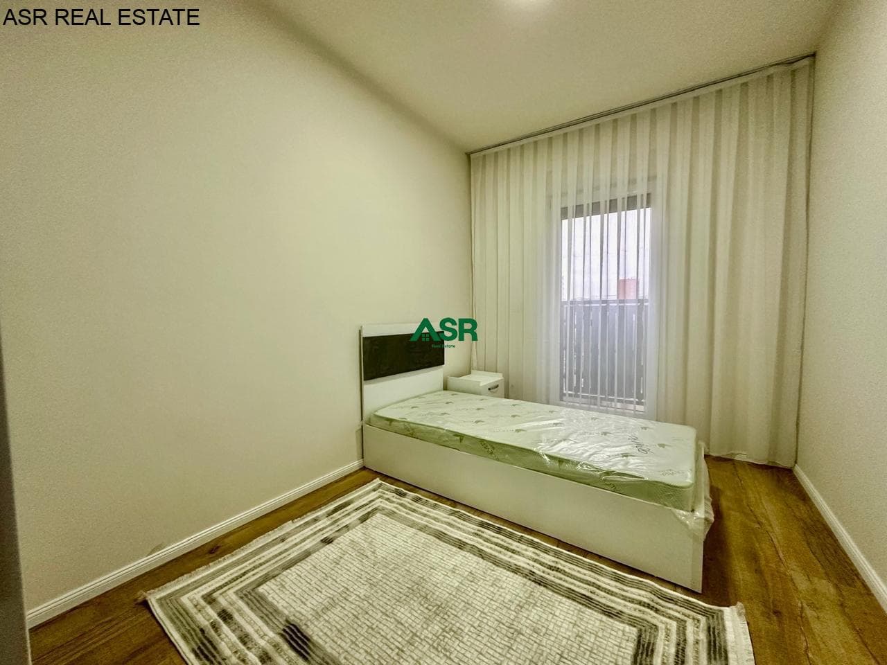 Banesë 92m2 me qira në Emshir 4