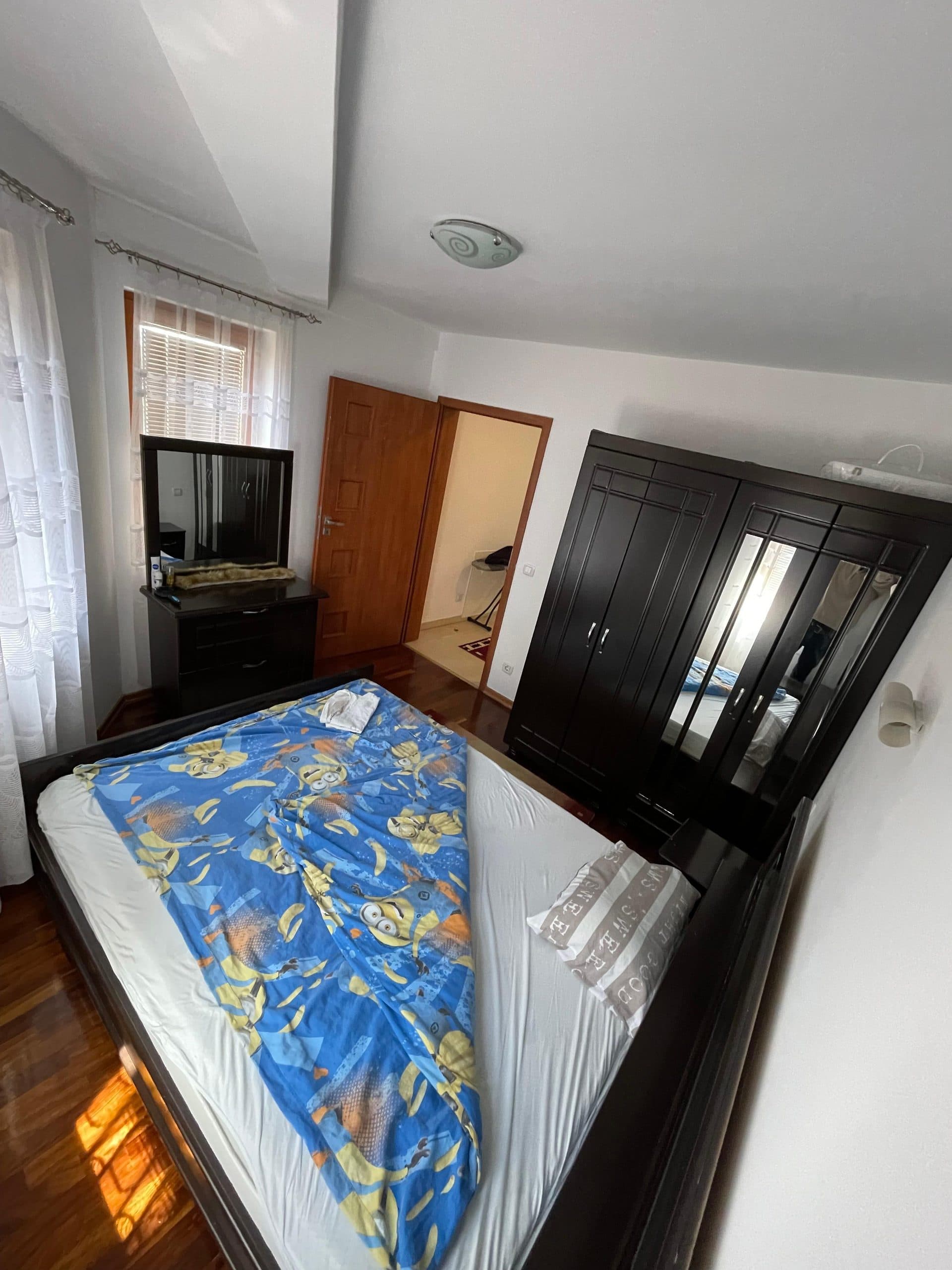 Banesë 80m2 me qira në lagjen e muhaxhereve 2