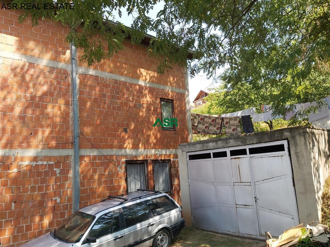 Shitet shtepia ne lagjen Kolovic 2