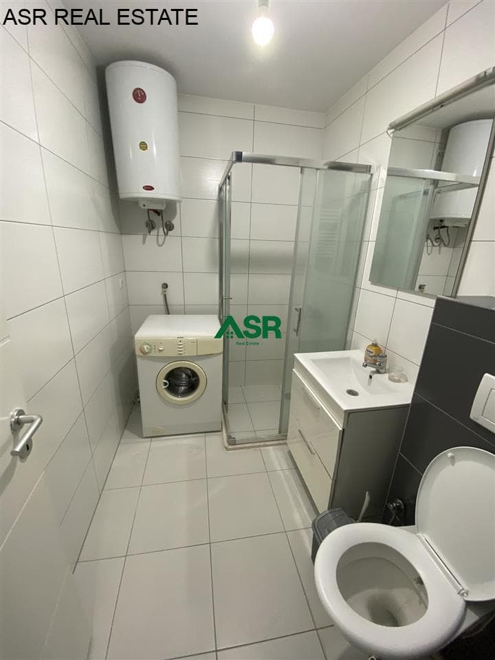 Lëshohet banesa me qira ne lagjen e spitalit 3