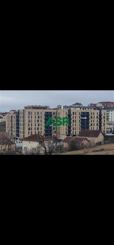 Lëshohet banesa me qira në lagjën Prishtina e re 1