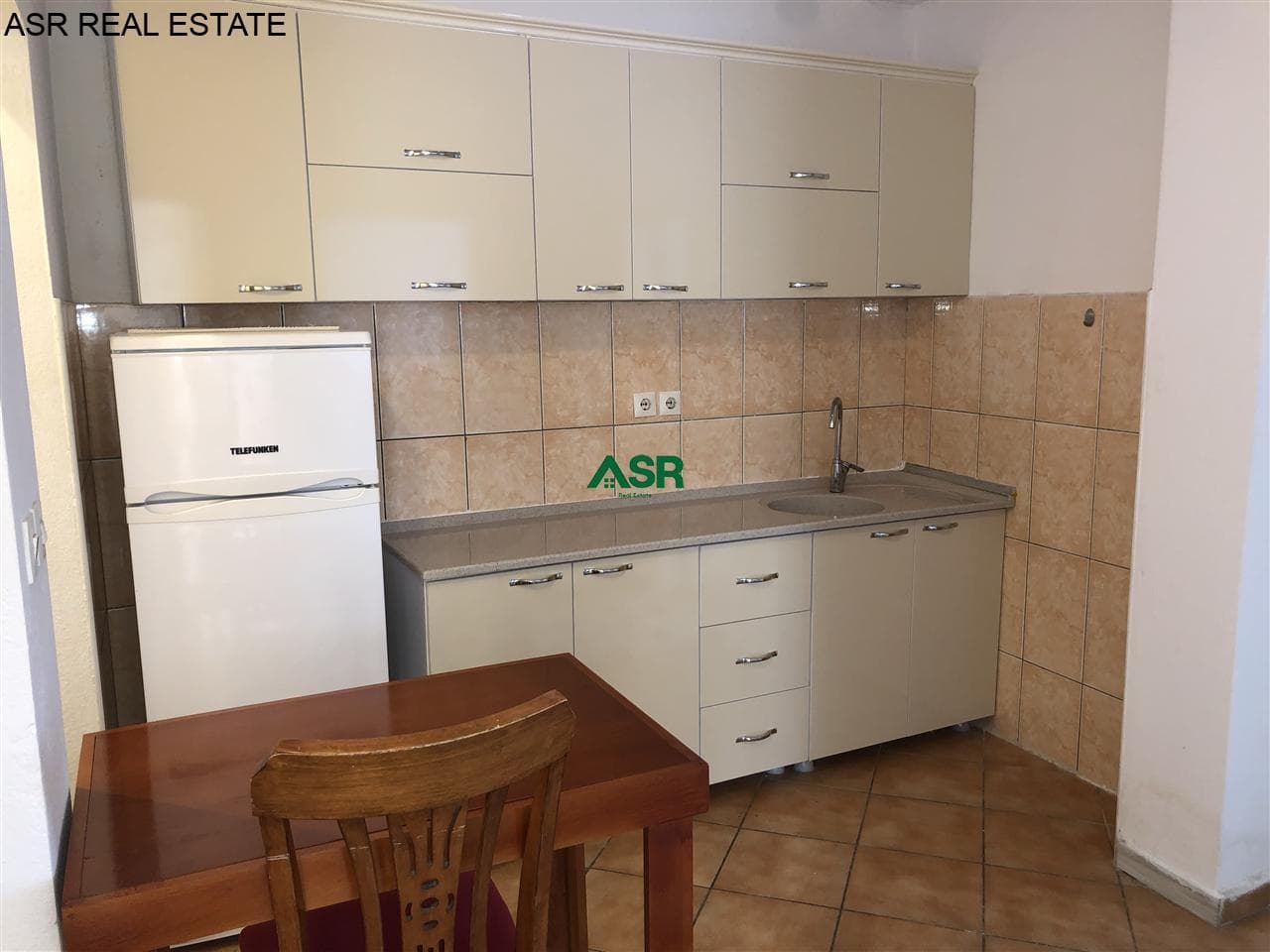 Banesë 92m2 me qira në lagjen qafa 3