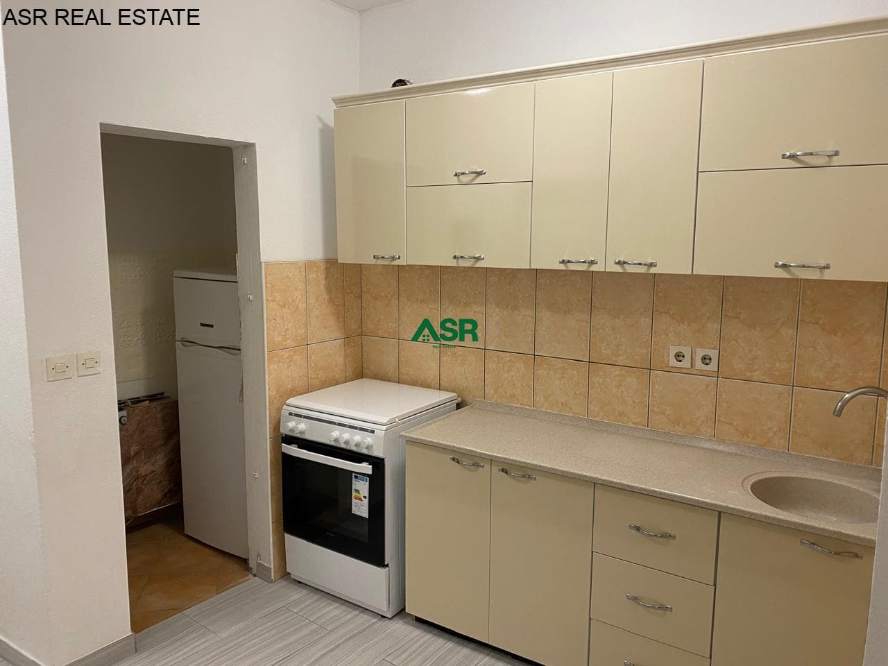Banesë 92m2 me qira në lagjen qafa 2