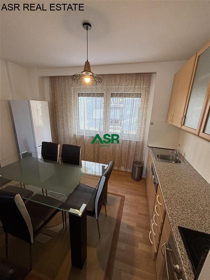 Banesë 93m2 me qira në rr.B 3