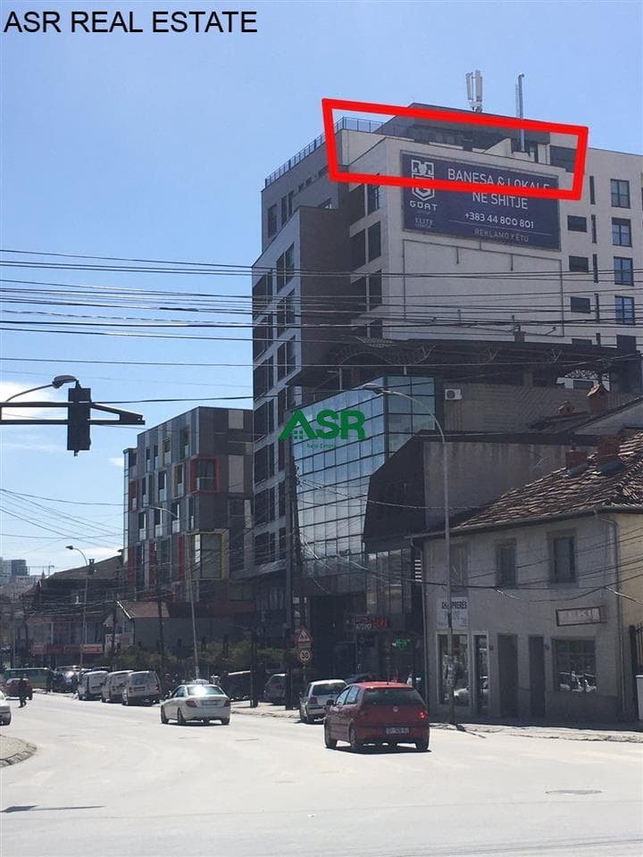 Lëshohet banesa penthouse me qira tek Xhamia e Llapit 3