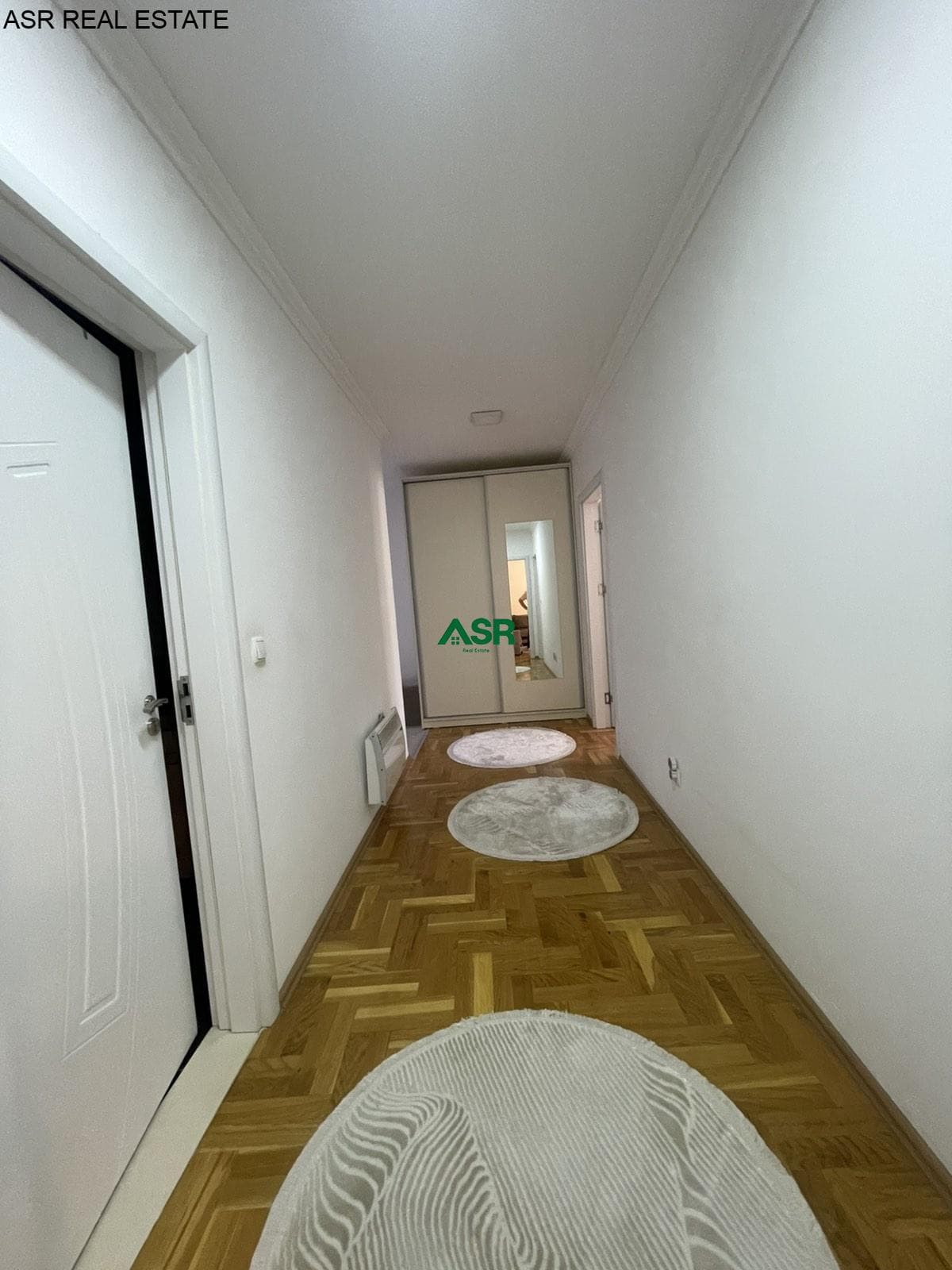 Ofrohet banesa per SHITJE ne lagjen e Spitalit 3