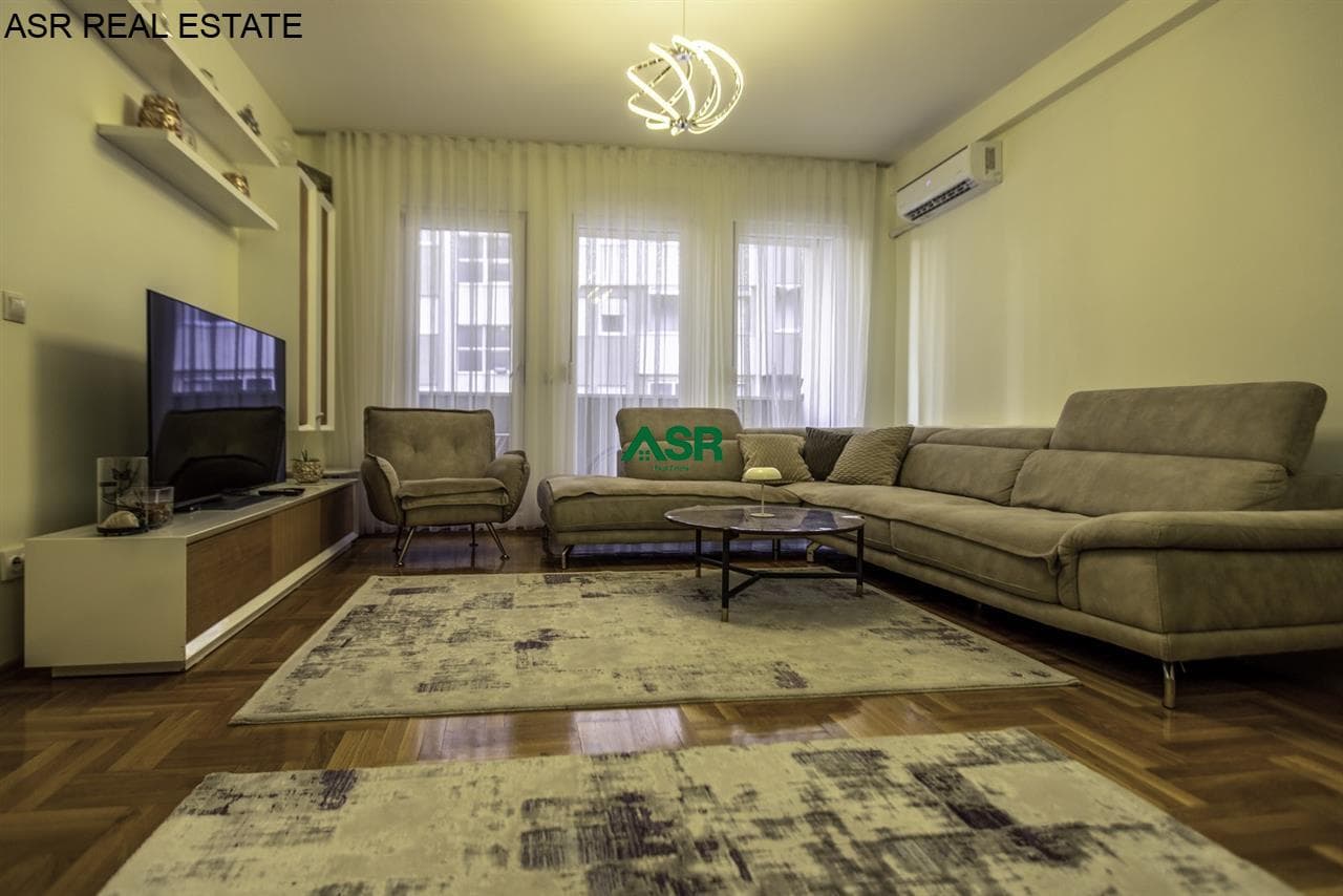 Banesë 67m2 ne shitje në Lagjen Tophane