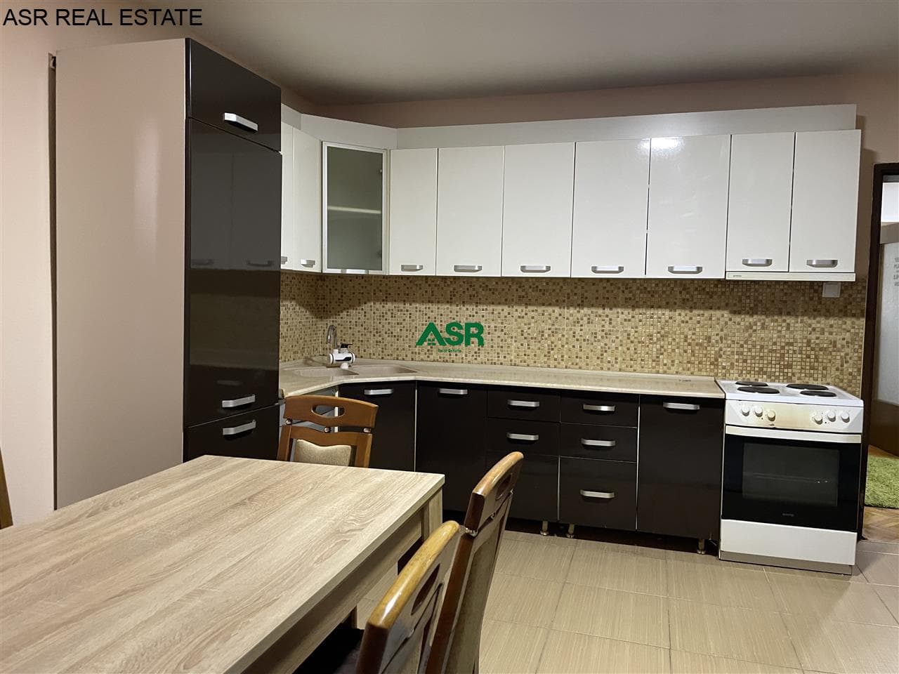 Banesë 80m2 me qira në Emshir 3