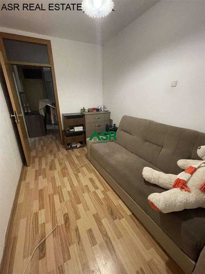 Ofrohet banesa me qira në lagjen Lakrishte, 3