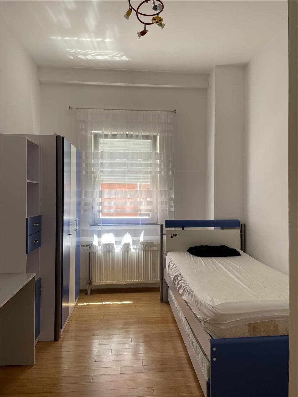 Banesë 91m2 me qira në rr.B 2