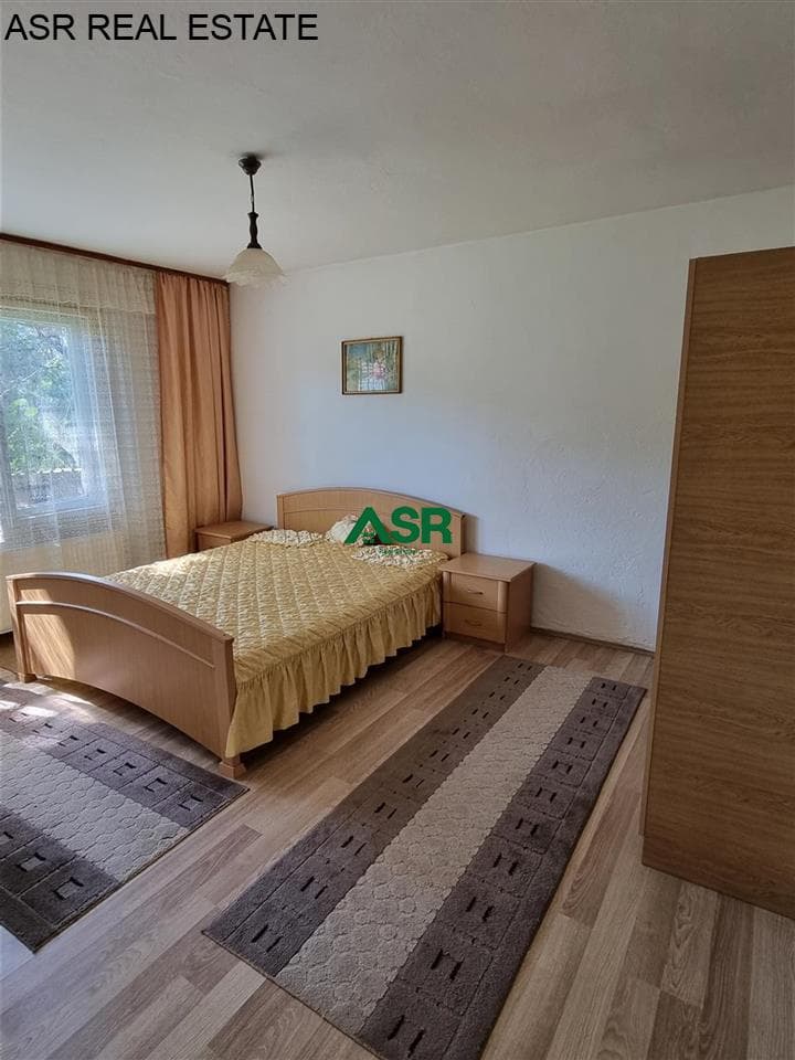 Lëshohet banesa me qira në rrugen Shpetim Robaj (rruga kryesore per Germi). 3