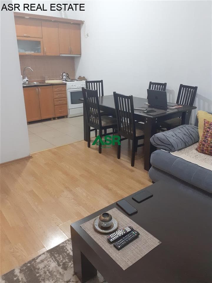 Lëshohet banesa me qira në lagjën Ulpiana tek Beni Dona