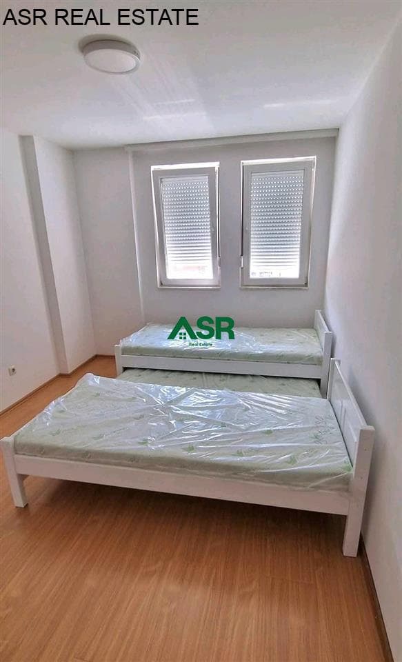 Banesë 98m2 me qira në rr.B 3